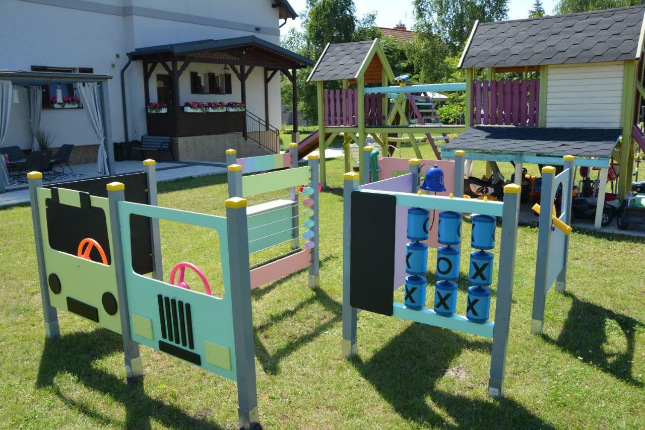 Willa Magnolia - Apartamenty I Pokoje - Rowery, Pokoj Zabaw, Kawa Z Ekspresu Jantar Exterior foto